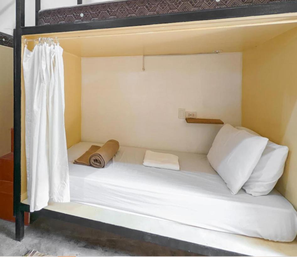 Lexias Hostel And Workspace - Siargao Catangnan Buitenkant foto